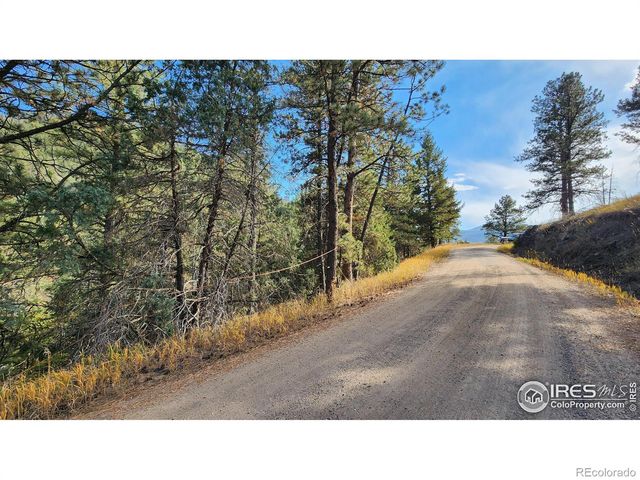 84 Copper Hill Road, Glen Haven, CO 80532