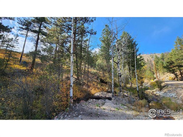 84 Copper Hill Road, Glen Haven, CO 80532