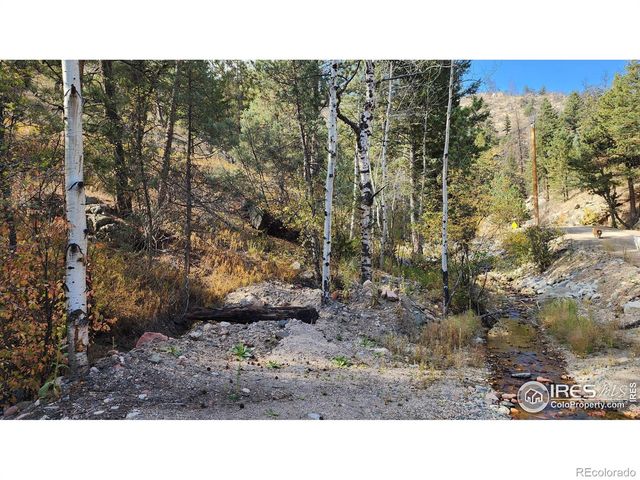 84 Copper Hill Road, Glen Haven, CO 80532