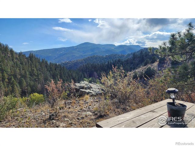 84 Copper Hill Road, Glen Haven, CO 80532