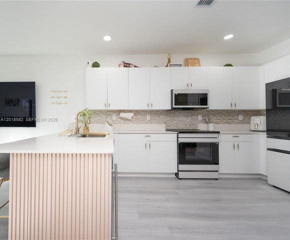 28510 SW 134th Avenue, Homestead, FL 33033