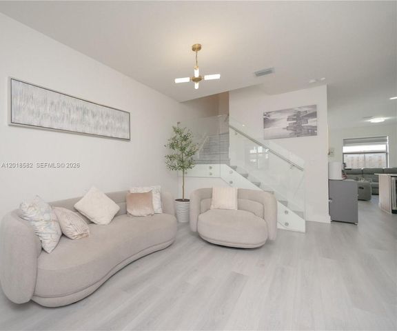 28510 SW 134th Avenue, Homestead, FL 33033
