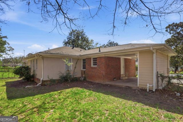 256 Silver Springs Circle SW, Atlanta, GA 30310