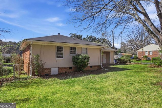 256 Silver Springs Circle SW, Atlanta, GA 30310