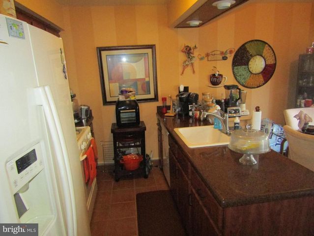 8409 GIBBS PL, Philadelphia, PA 19153