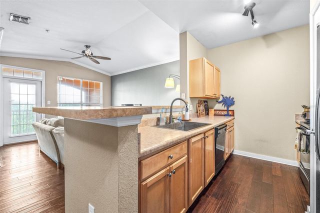 5000 CULBREATH KEY WAY 1-309, Tampa, FL 33611