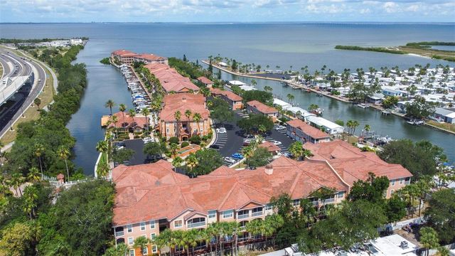 5000 CULBREATH KEY WAY 1-309, Tampa, FL 33611