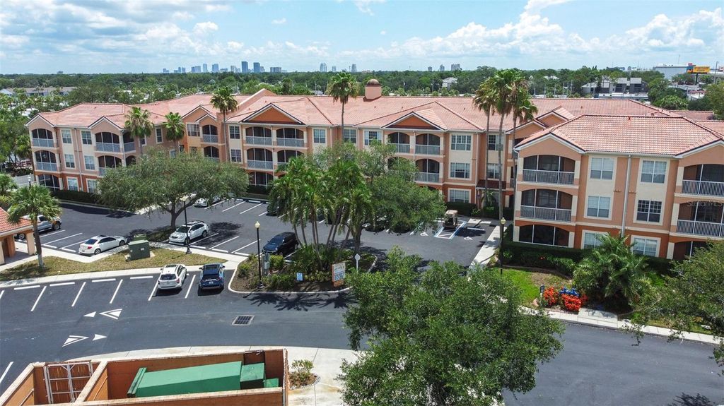 Image 46 of property listing at 5000 CULBREATH KEY WAY 1-309, Tampa, FL 33611