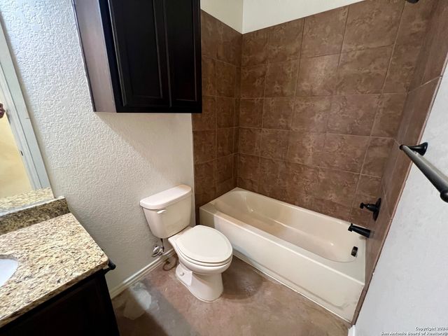 174 Joanne Cv, New Braunfels, TX 72887