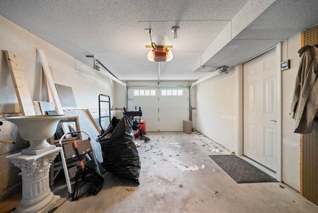 27 Hyacinth Drive, Nashua, NH 03062