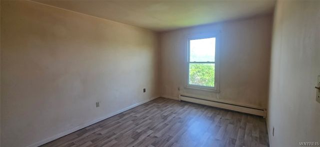 10 Wayne 21, Amherst, NY 14225