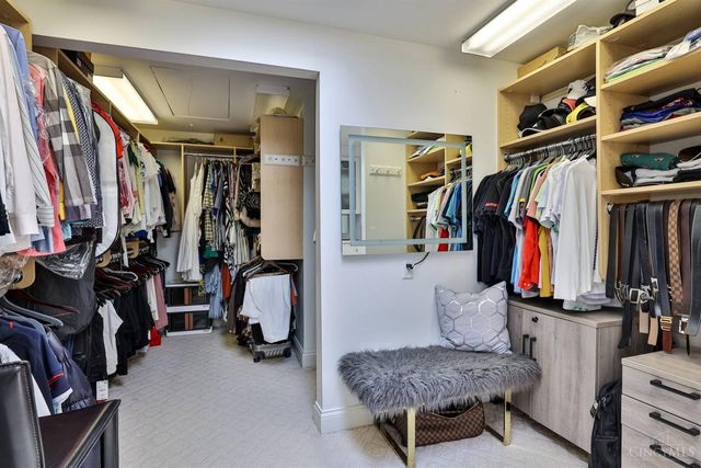 6220 Hawk Ridge Lane, Indian Hill, OH 45243