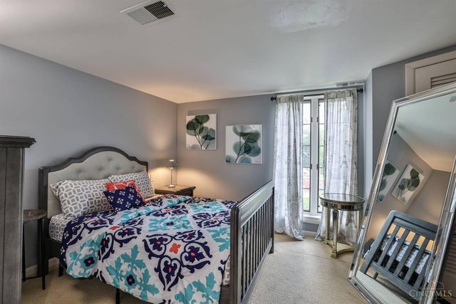 6220 Hawk Ridge Lane, Indian Hill, OH 45243