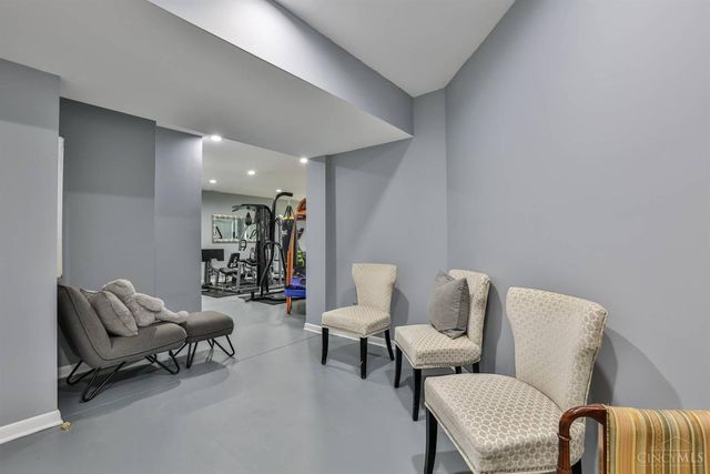 6220 Hawk Ridge Lane, Indian Hill, OH 45243