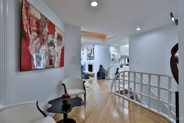 6220 Hawk Ridge Lane, Indian Hill, OH 45243