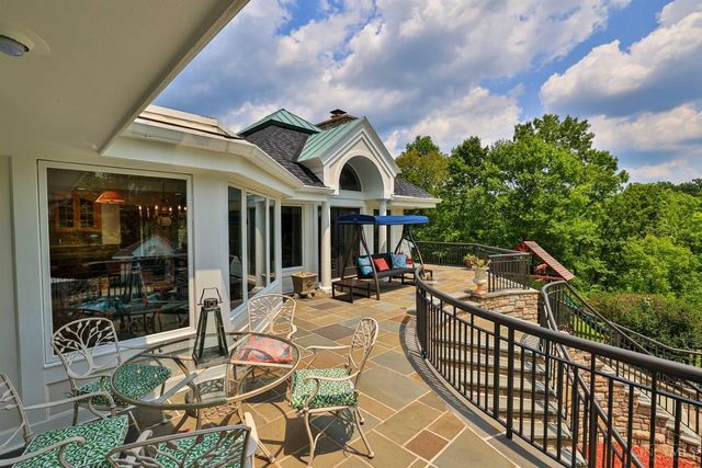 6220 Hawk Ridge Lane, Indian Hill, OH 45243