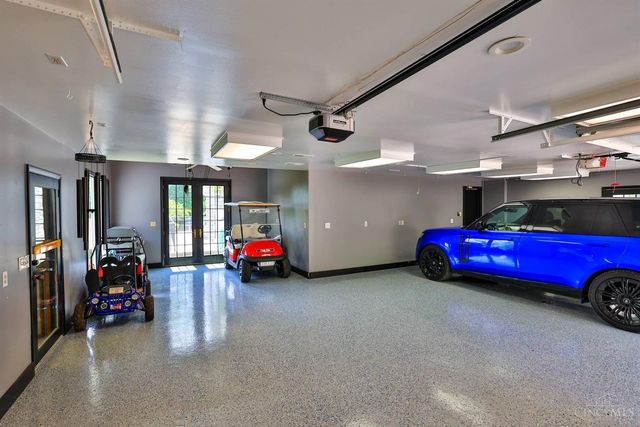 6220 Hawk Ridge Lane, Indian Hill, OH 45243