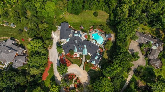 6220 Hawk Ridge Lane, Indian Hill, OH 45243