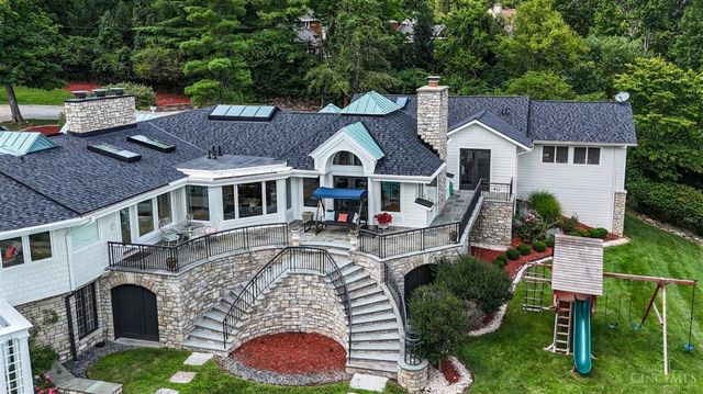 6220 Hawk Ridge Lane, Indian Hill, OH 45243