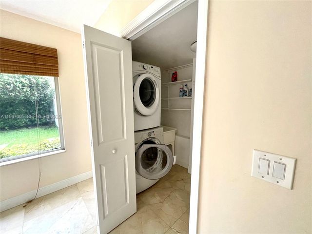 10672 SW 77th Ave 10672, Pinecrest, FL 33156