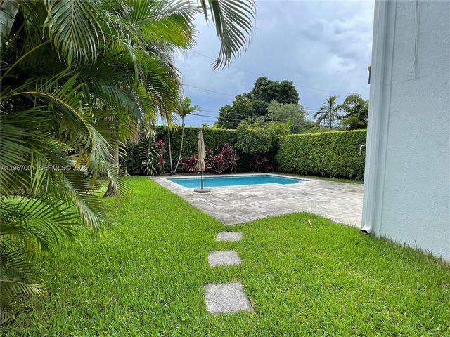 10672 SW 77th Ave 10672, Pinecrest, FL 33156