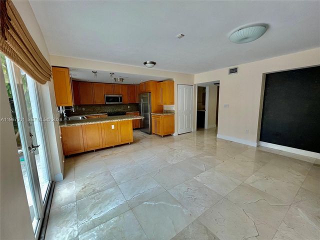 10672 SW 77th Ave 10672, Pinecrest, FL 33156