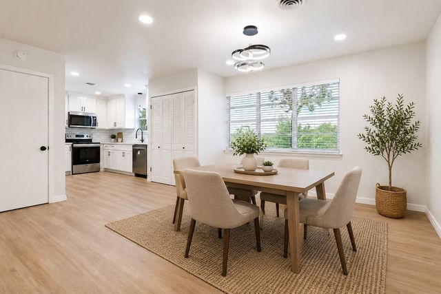 1409 Autumn Leaves Trail, Dallas, TX 75241