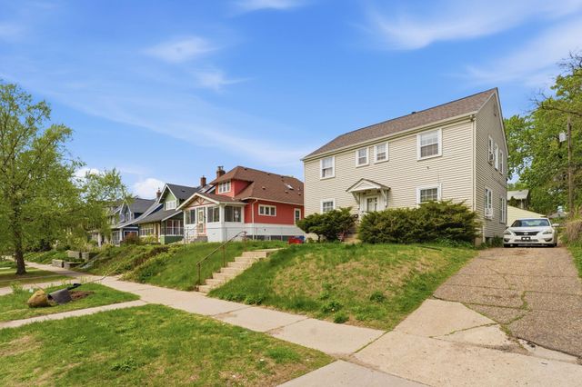 1545 Laurel Avenue, Saint Paul, MN 55104