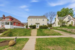 1545 Laurel Avenue, Saint Paul, MN 55104