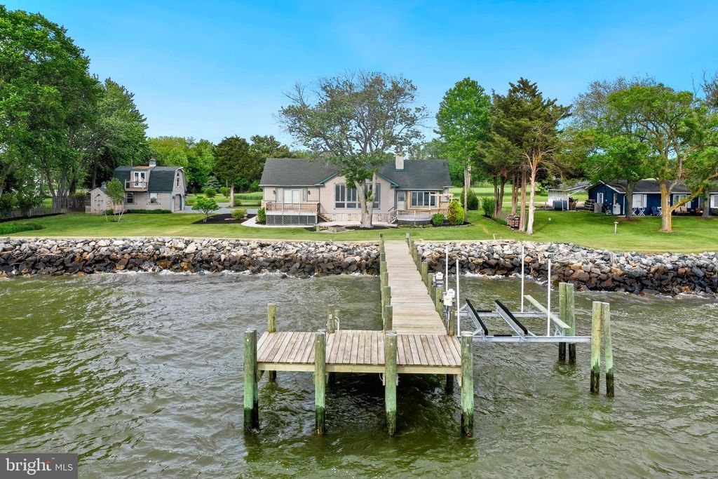 4938 HUNTINGFIELD RD, Rock Hall, MD 21661