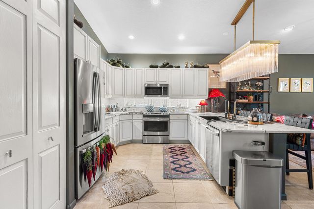 13587 Barcelona Lake Circle, Delray Beach, FL 33446