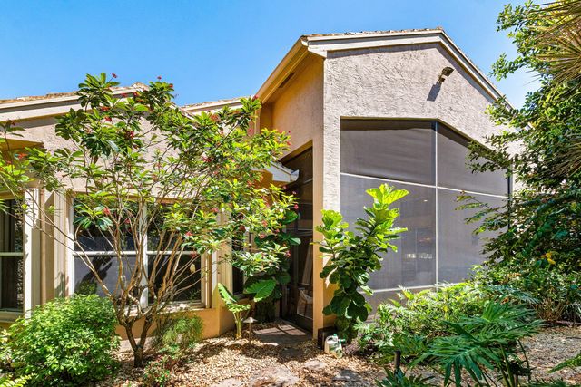 13587 Barcelona Lake Circle, Delray Beach, FL 33446