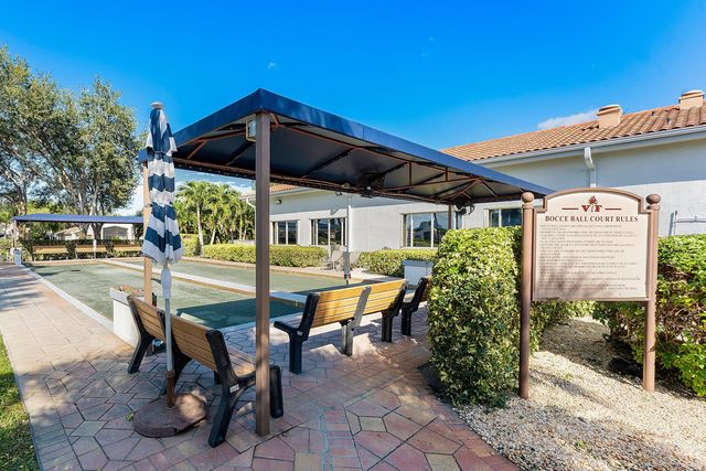 13587 Barcelona Lake Circle, Delray Beach, FL 33446