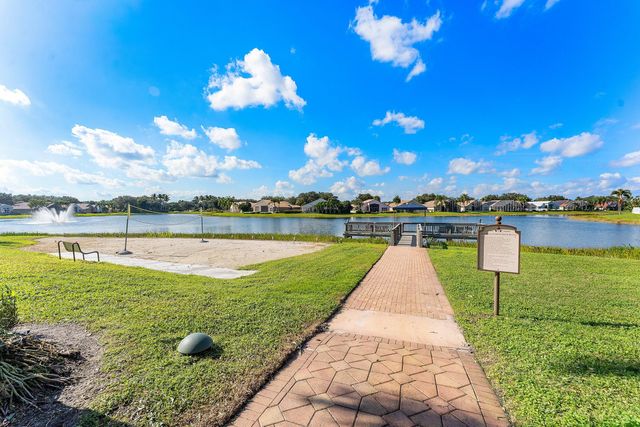 13587 Barcelona Lake Circle, Delray Beach, FL 33446