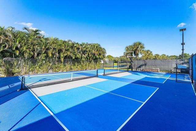 13587 Barcelona Lake Circle, Delray Beach, FL 33446