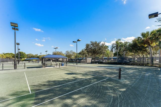 13587 Barcelona Lake Circle, Delray Beach, FL 33446