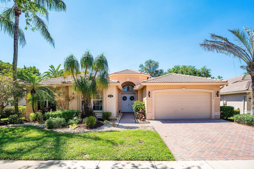 13587 Barcelona Lake Circle, Delray Beach, FL 33446
