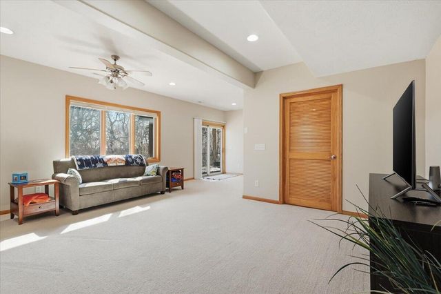 1704 OAK PARK Road, Council Bluffs, IA 51503