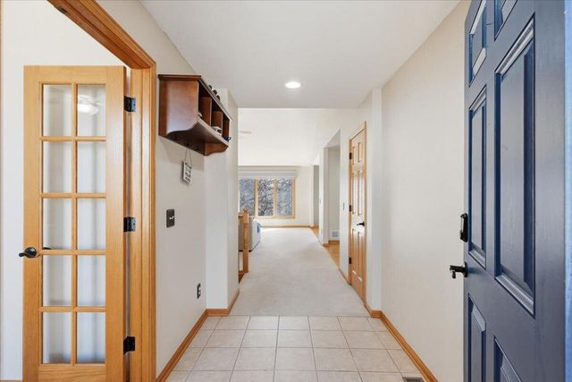 1704 OAK PARK Road, Council Bluffs, IA 51503