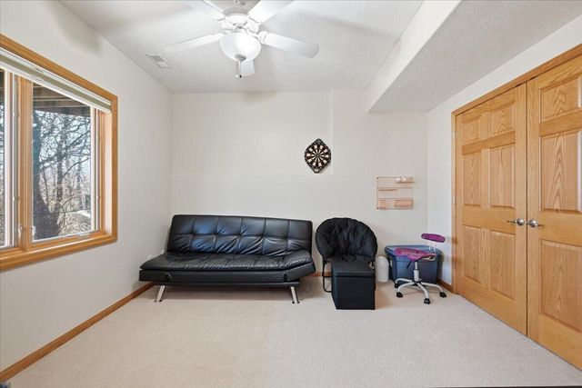 1704 OAK PARK Road, Council Bluffs, IA 51503