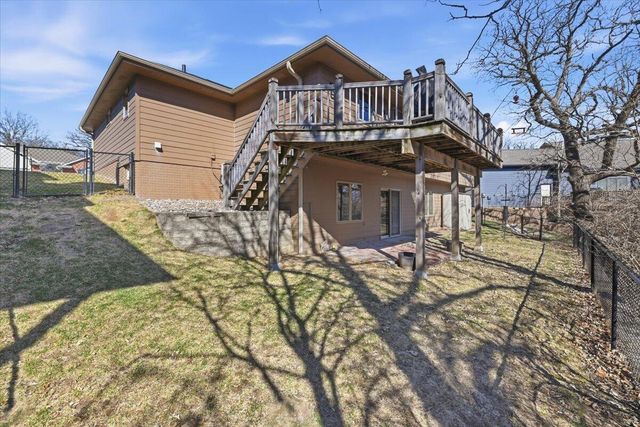 1704 OAK PARK Road, Council Bluffs, IA 51503