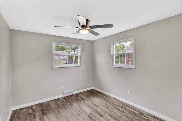 709 Providence Dr, Plum Boro, PA 15239