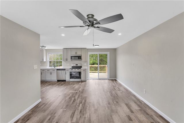 709 Providence Dr, Plum Boro, PA 15239