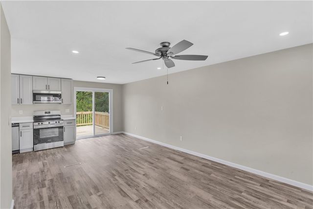 709 Providence Dr, Plum Boro, PA 15239