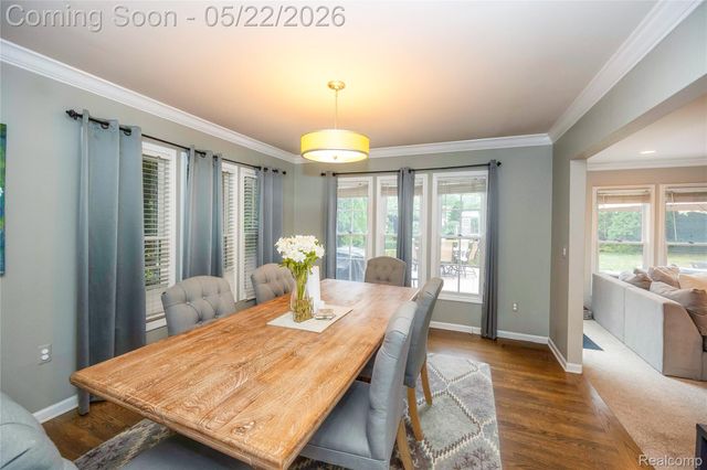826 Larchlea Drive, Birmingham, MI 48009