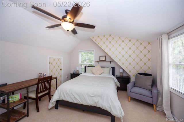 826 Larchlea Drive, Birmingham, MI 48009