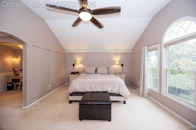 826 Larchlea Drive, Birmingham, MI 48009