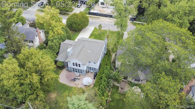 826 Larchlea Drive, Birmingham, MI 48009