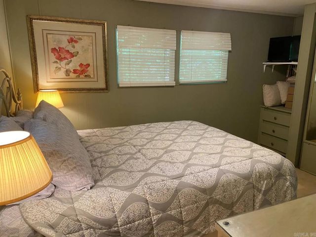 69 Circle T Road, Mount Ida, AR 71957