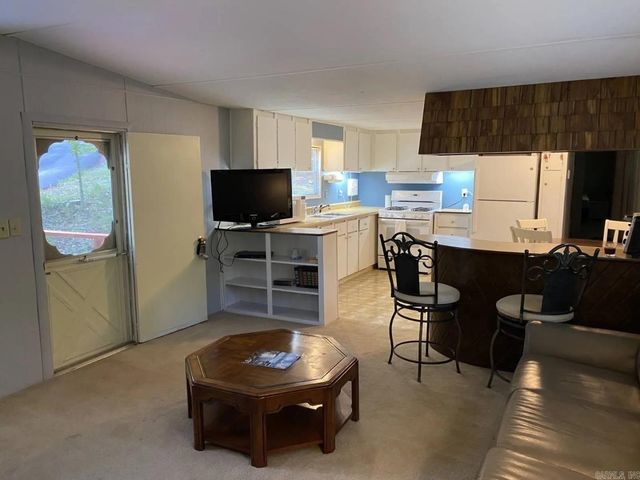 69 Circle T Road, Mount Ida, AR 71957